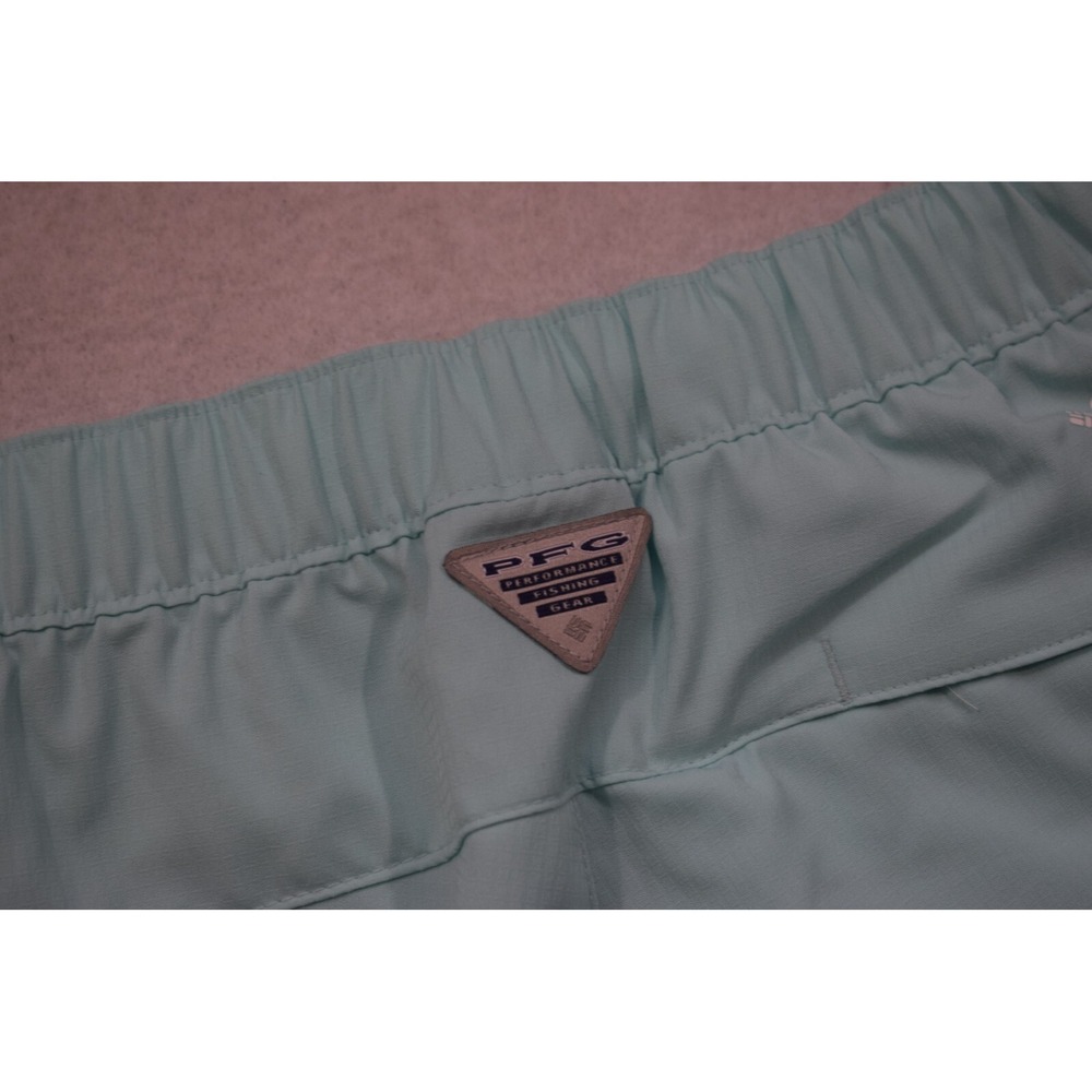 Columbia PFG Fishing Shorts Light Blue Back Pocket Womens Small x 4" NWOT - Picture 8 of 8